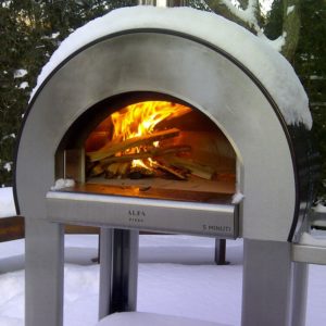 compact-wood-burning-oven-for-pizza-and-bread.-1200×750