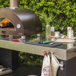 one-wood-fired-oven-with-multifunctional-base-1200×750